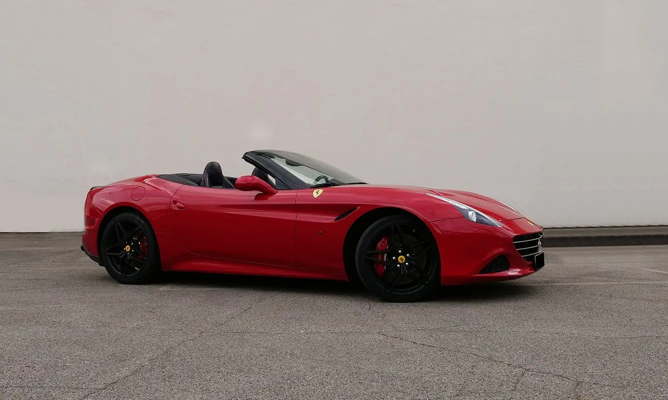 rent Ferrari California T rent Ferrari California T